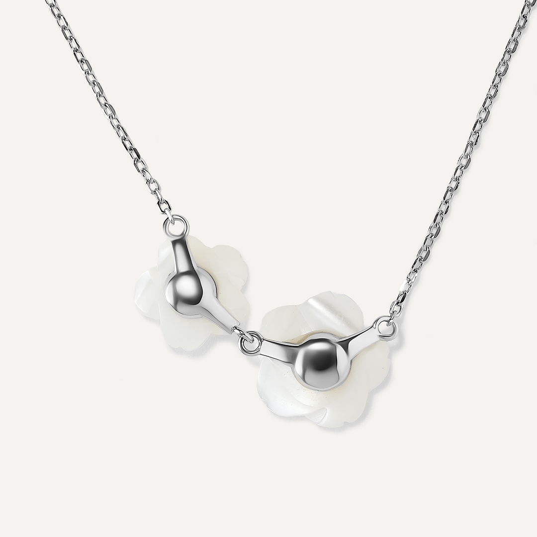 Серебряное колье с перламутром "Цветы"