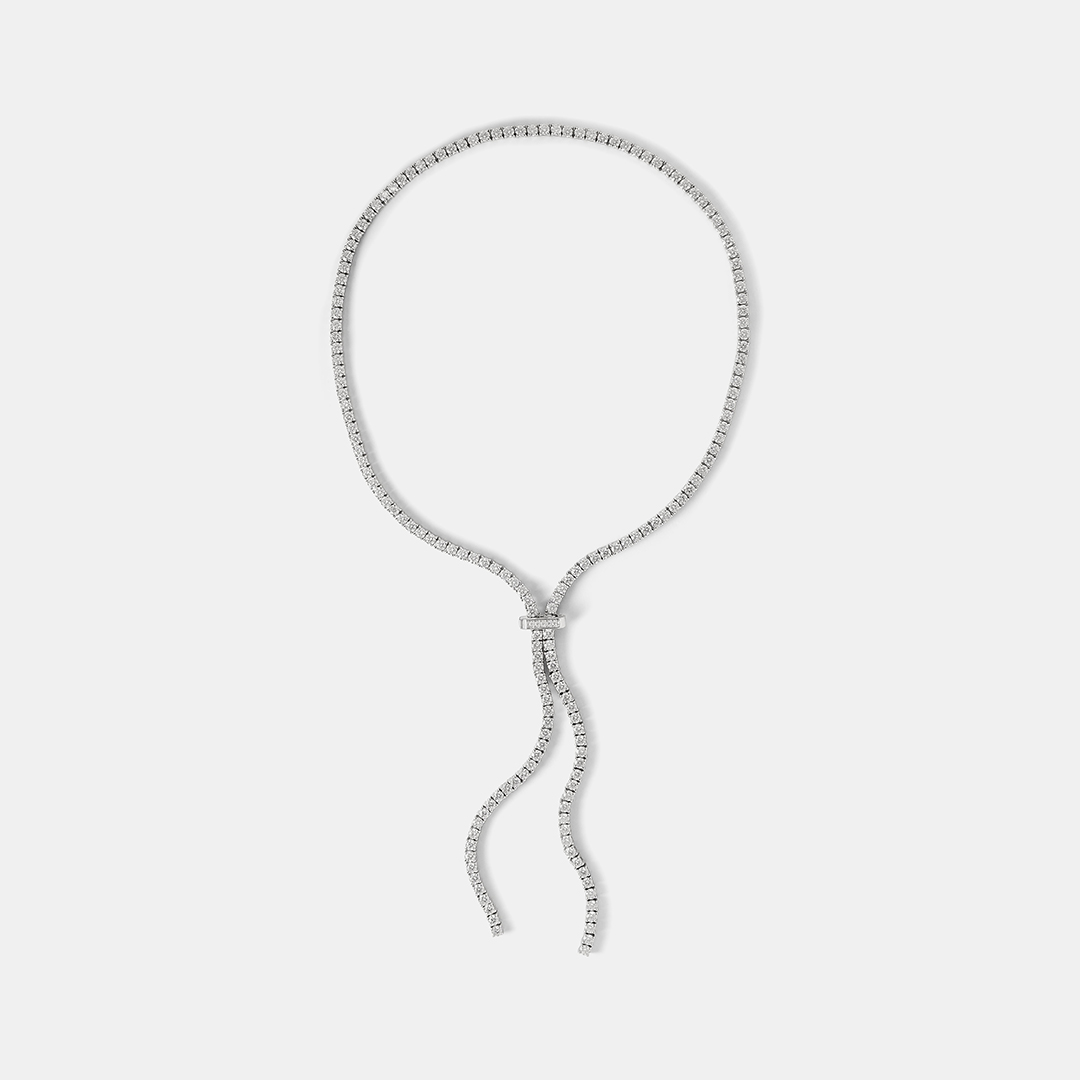 Серебряное колье с муассанитами