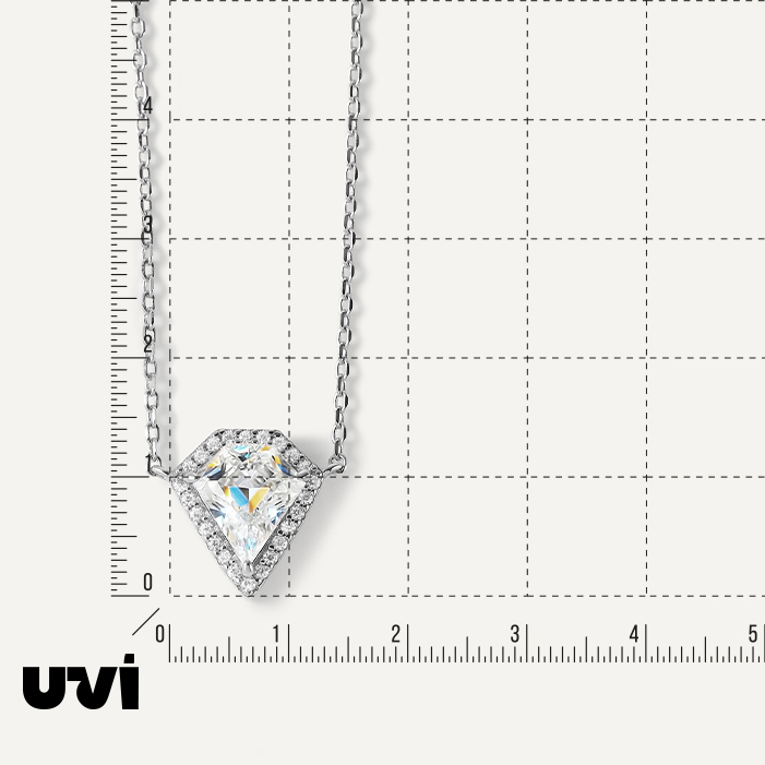 Серебряное колье с муассанитами