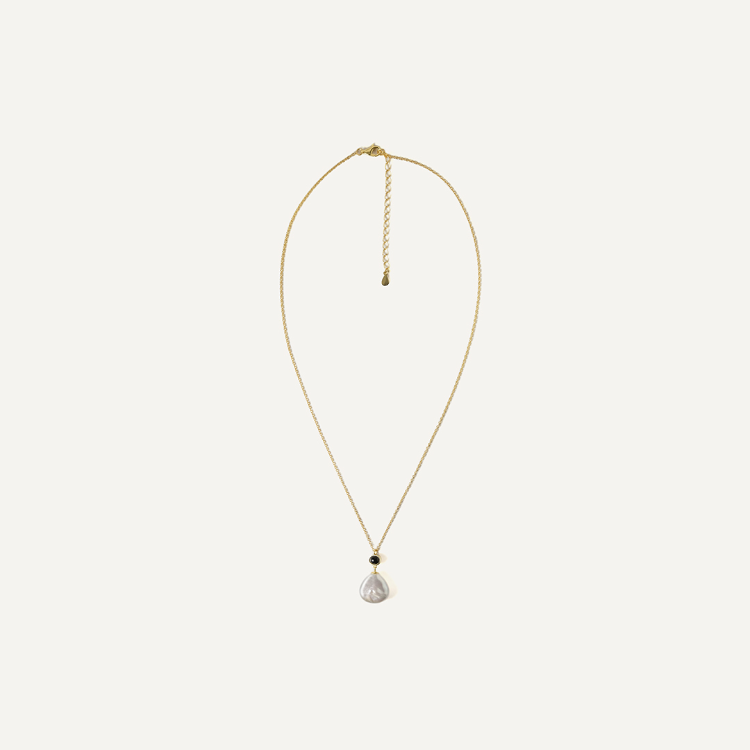 Серебряное колье с жемчугом Барокко