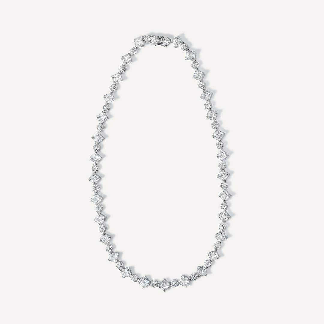 Серебряное колье с кубическим цирконием