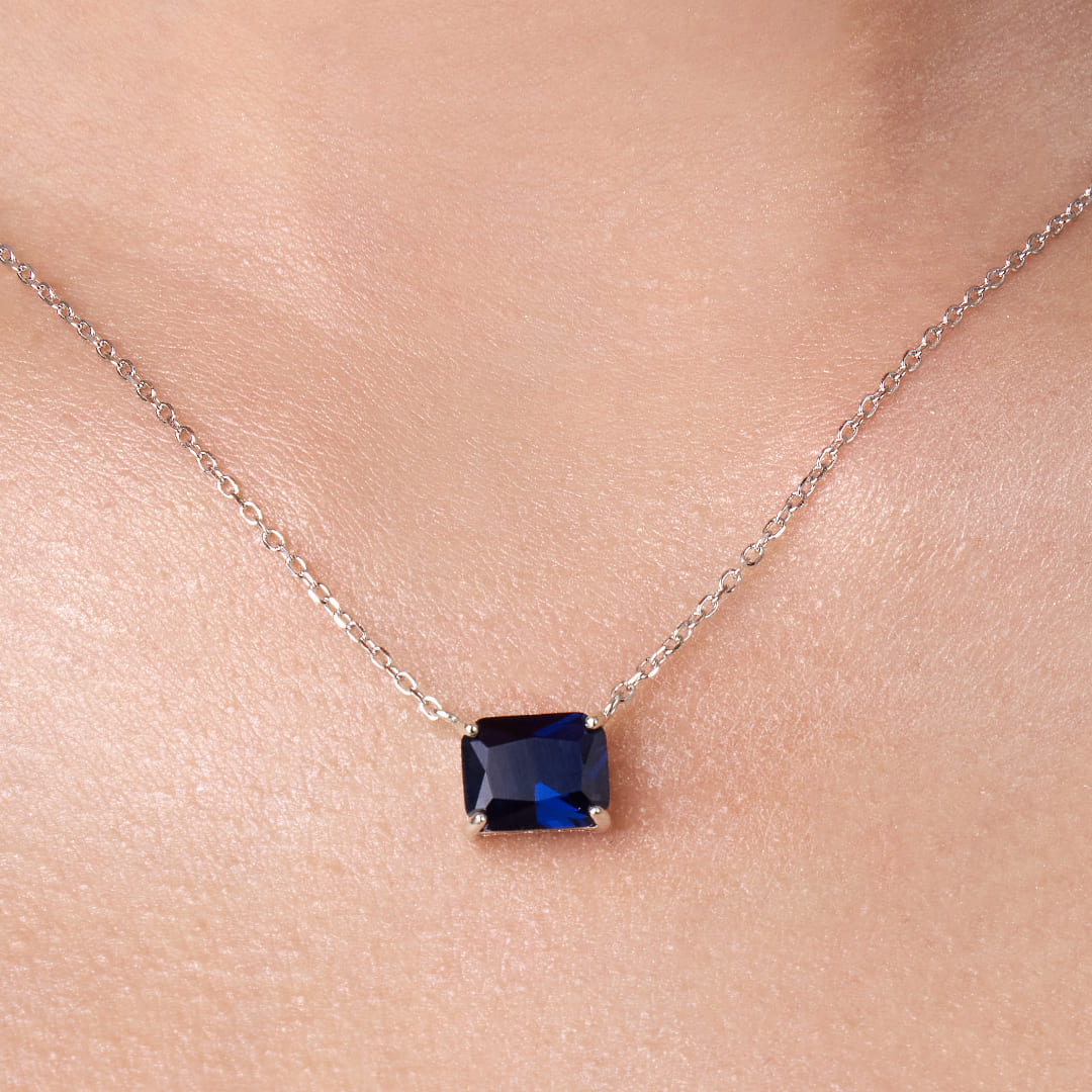 Серебряное колье с кубическим цирконием