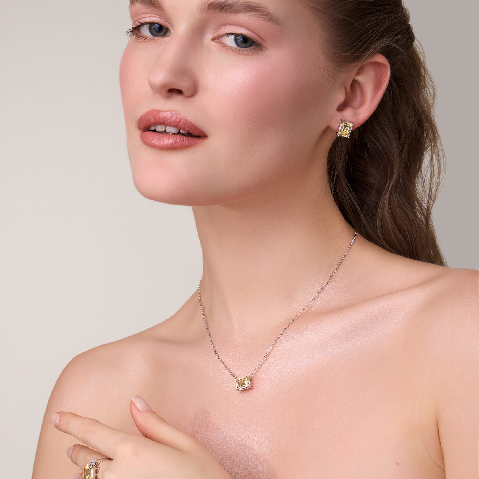 10723-000065 Колье (Ag 925)