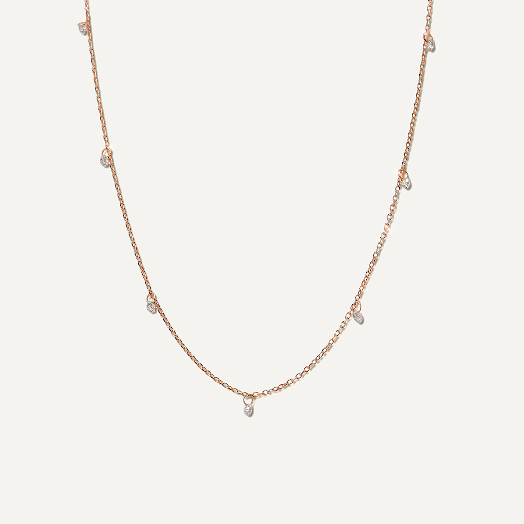 Серебряное колье с выращенными бриллиантами