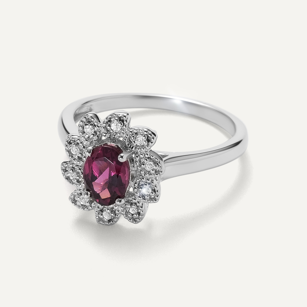 Серебряное кольцо с гранатом Умбалит "Цветок"