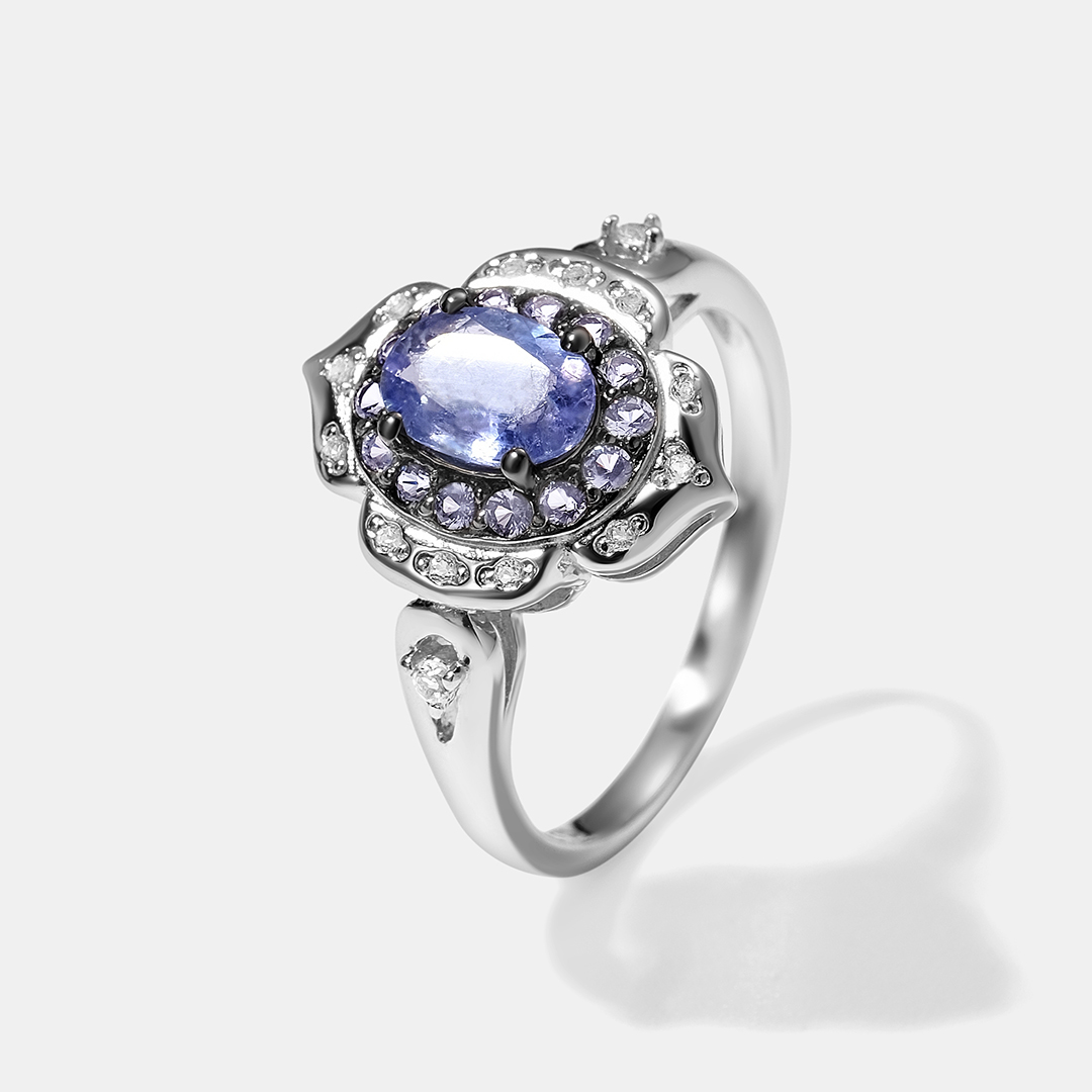 Серебряное кольцо с танзанитом