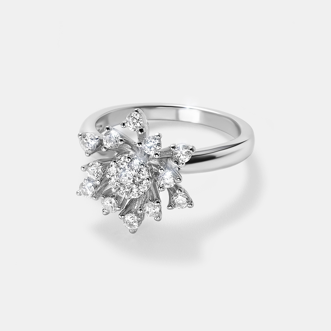 Серебряное кольцо 925 пробы; вставки 21 Куб. Цирконий бесцв.;