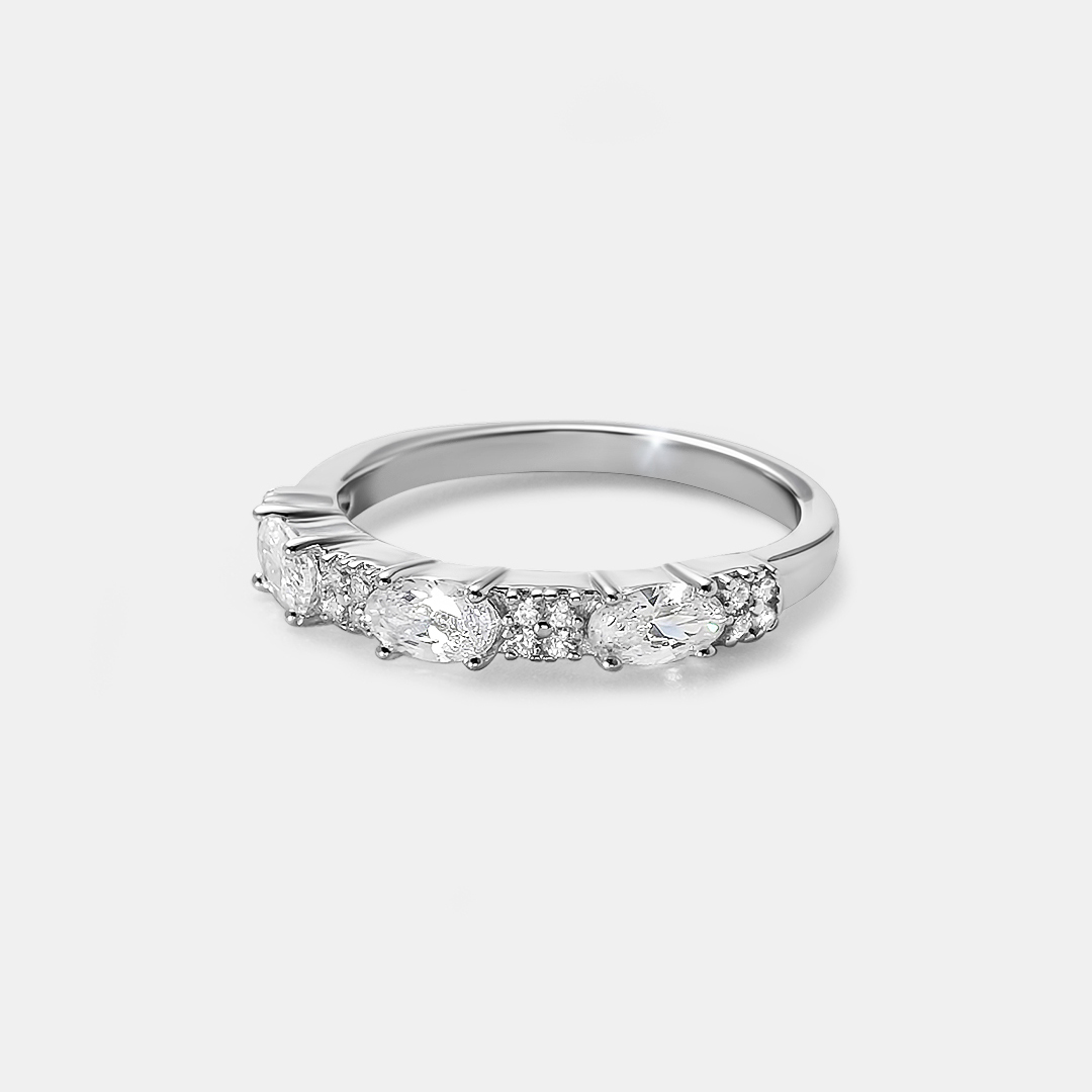 Серебряное кольцо с кубическим цирконием