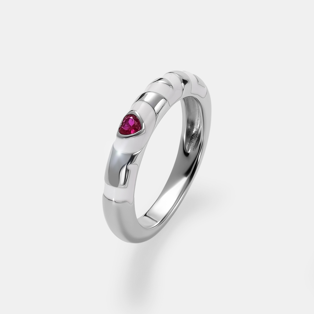 Серебряное кольцо 925 пробы; вставки Эмаль белая; 1  Куб. Цирконий красный 0,25ct;