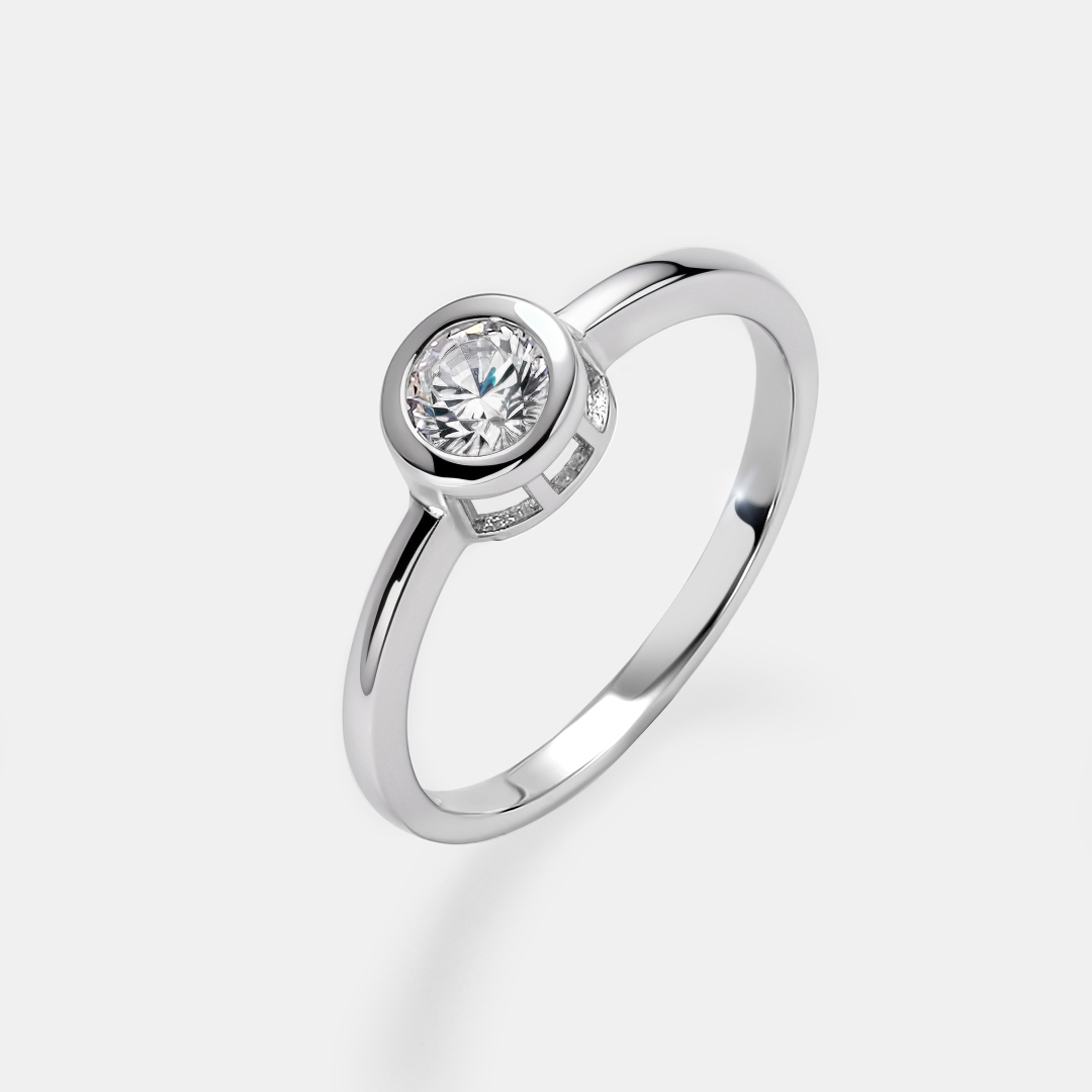 Серебряное кольцо 925 пробы; вставки 1 Куб. Цирконий бесцв.;