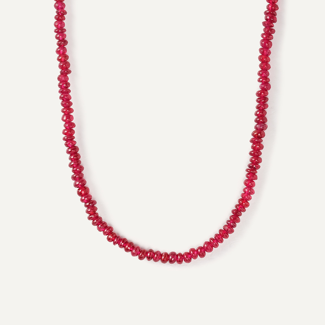 Бусы из рубина