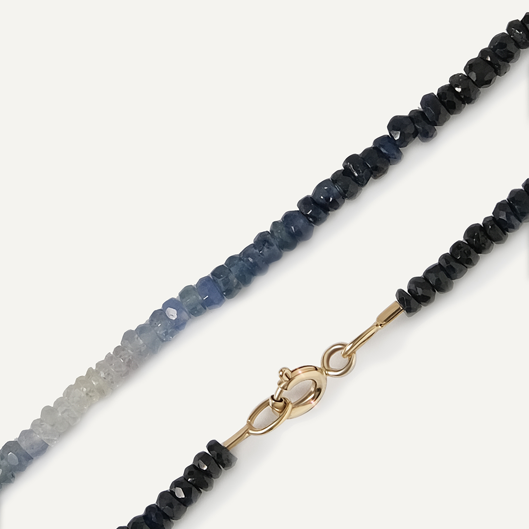 Бусы из сапфира