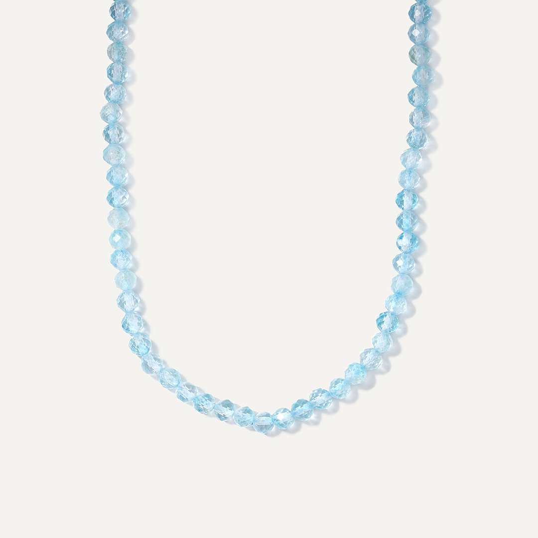 Бусы из топаза