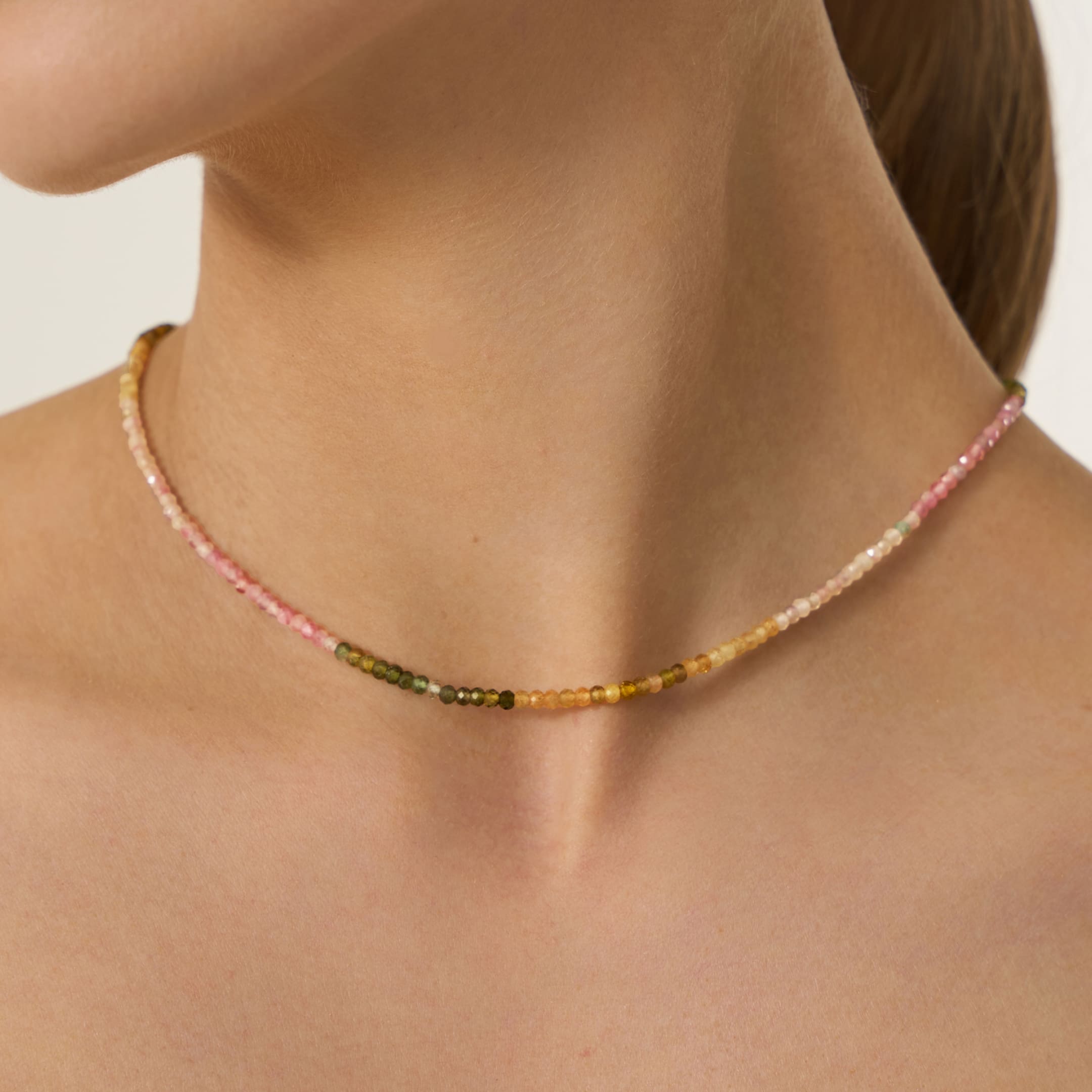 Бусы из турмалина