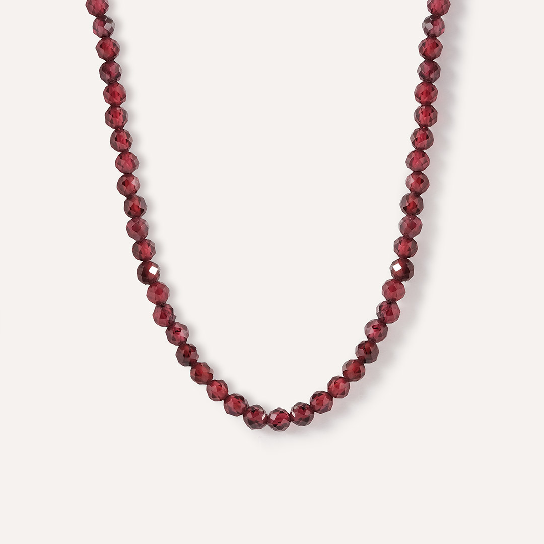 Бусы из граната