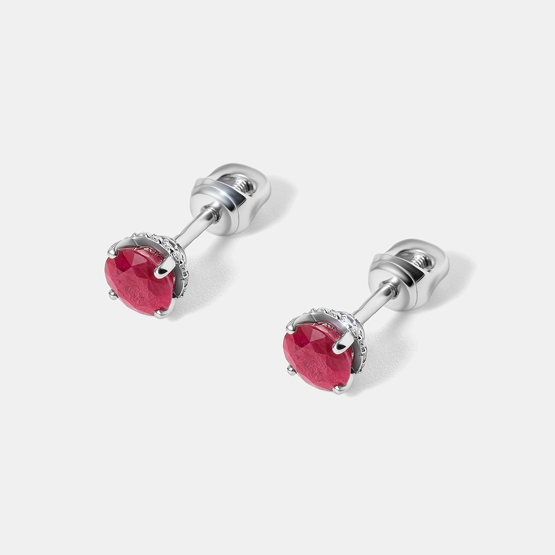 Серьги-пусеты из белого золота с рубинами и бриллиантами