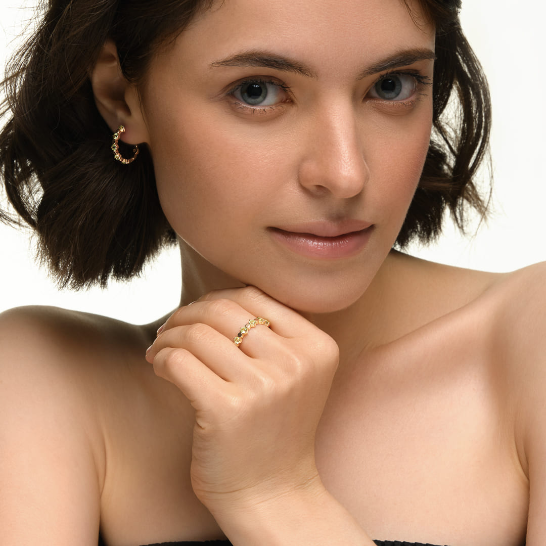 Серебряные серьги с хризолитами