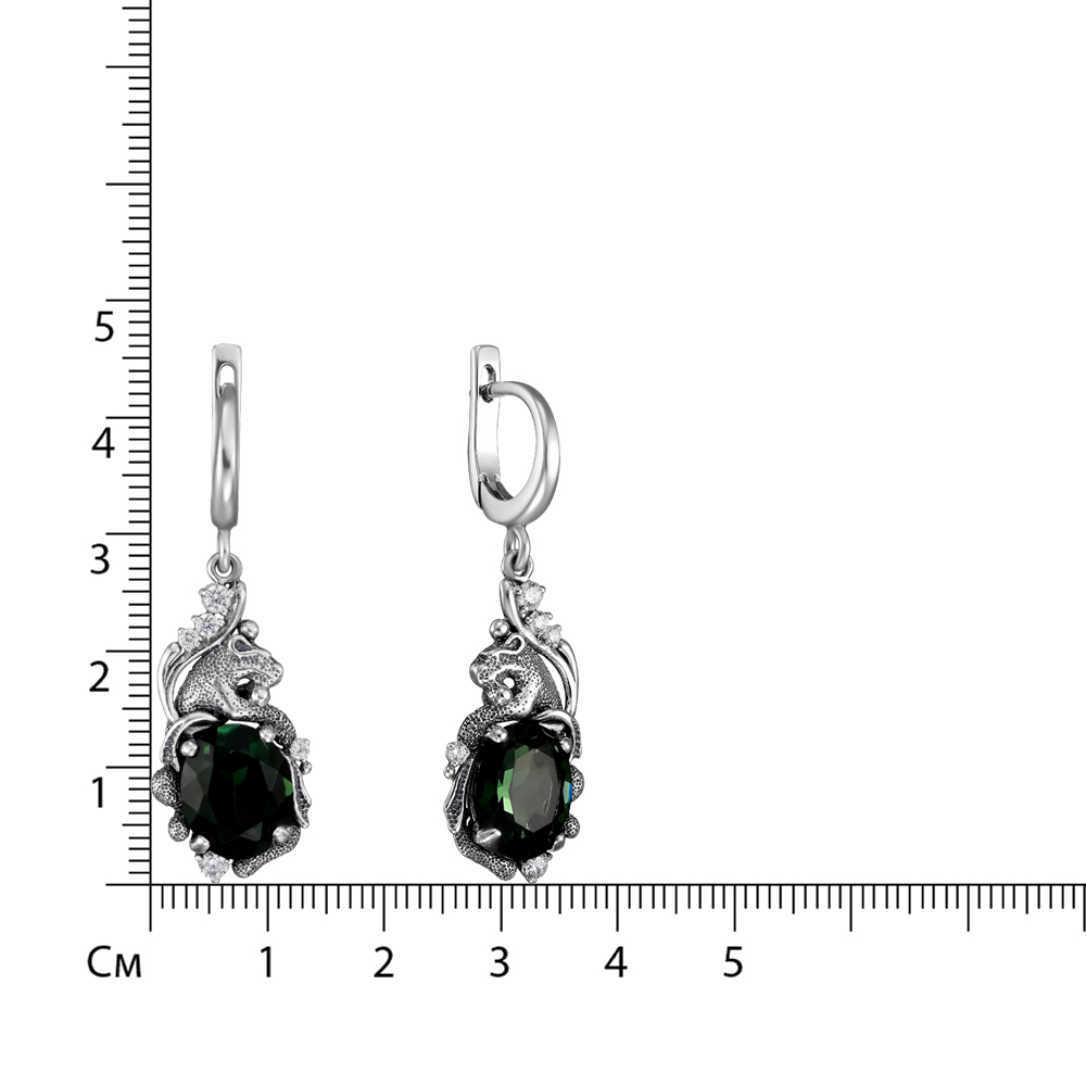 Серебряные серьги 925 пробы; оксидирование; вставки 2 Кварц синт. имит. турмалин зел.; 10 Фианит бес