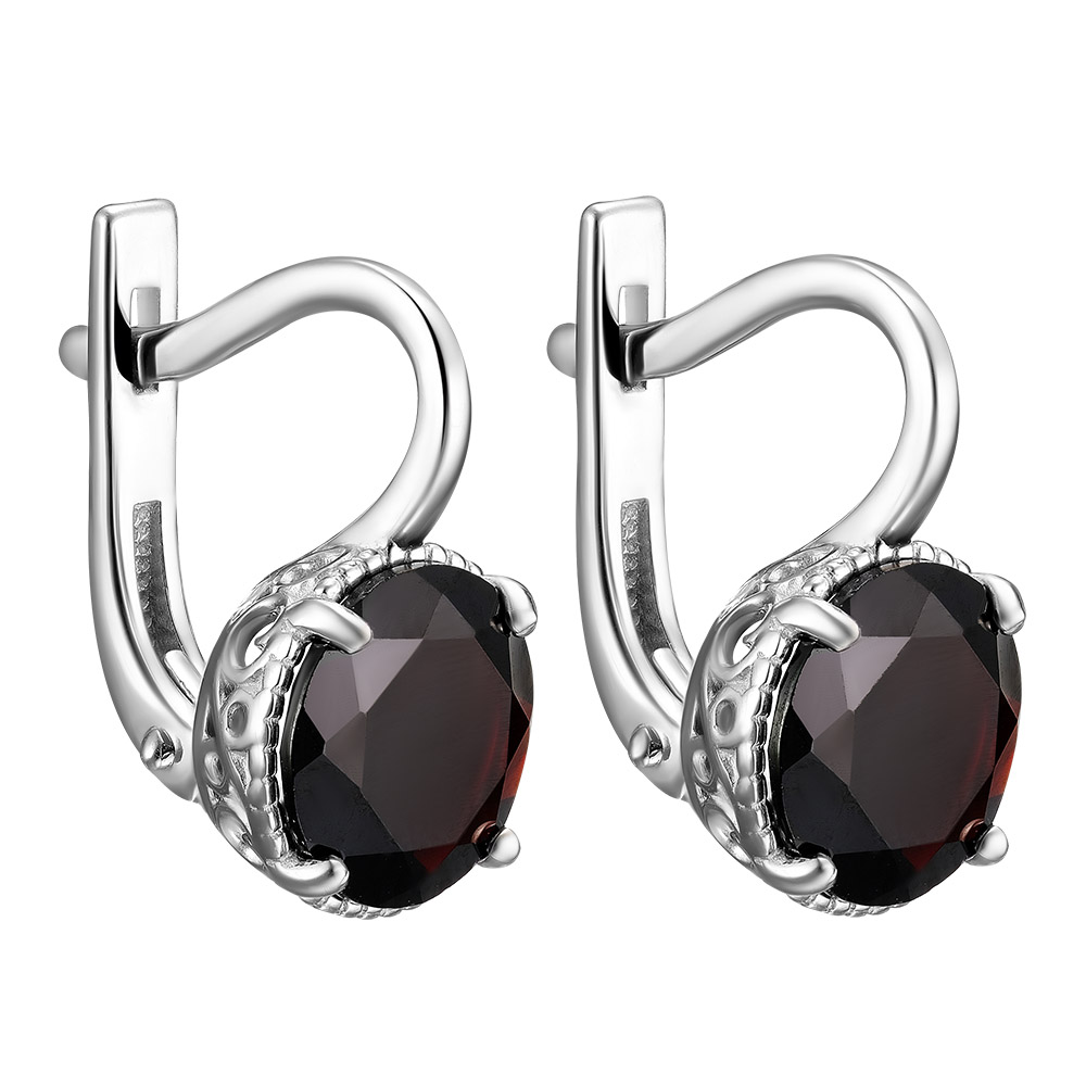Серебряные серьги 925 пробы; вставки 2 Гранат чешский;