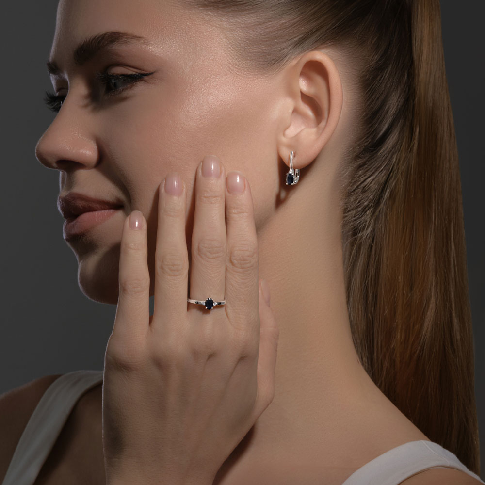 Серебряные серьги с сапфирами