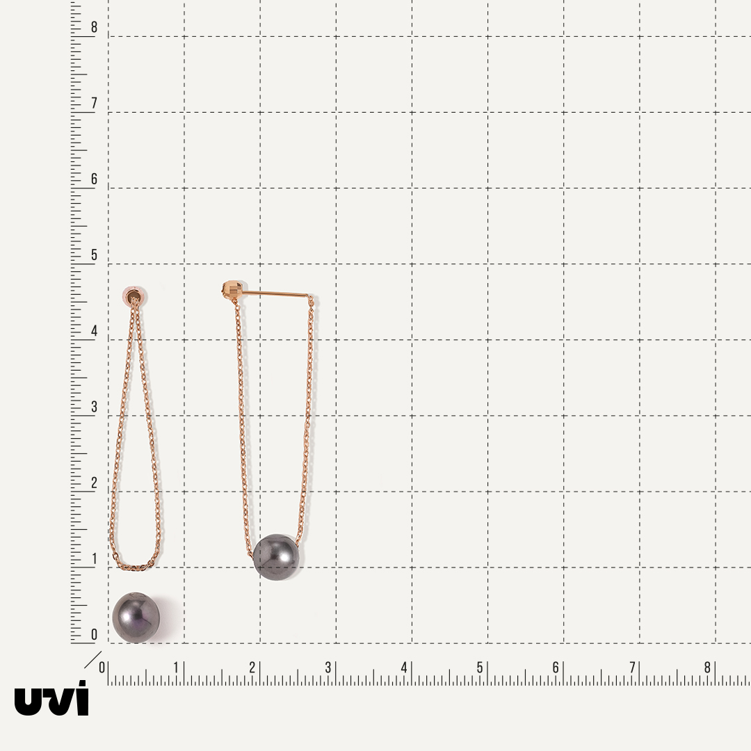 Серьги-протяжки из золота с черным жемчугом
