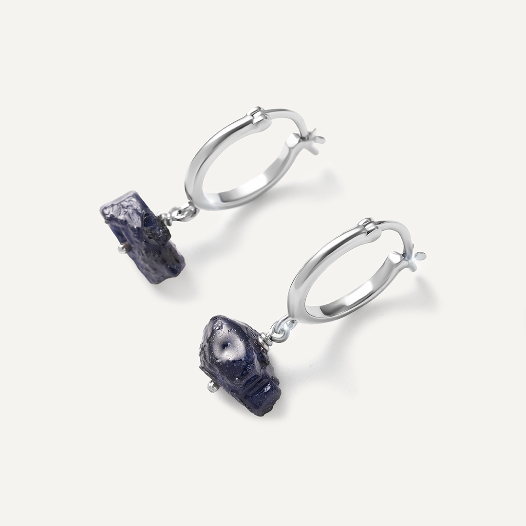 Серебряные серьги с сапфирами