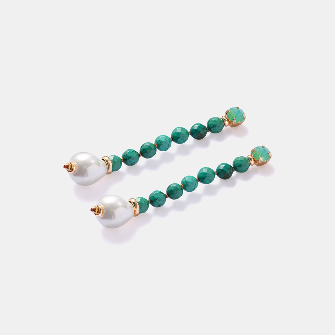 Бижутерные серьги с жемчугом и бирюзой