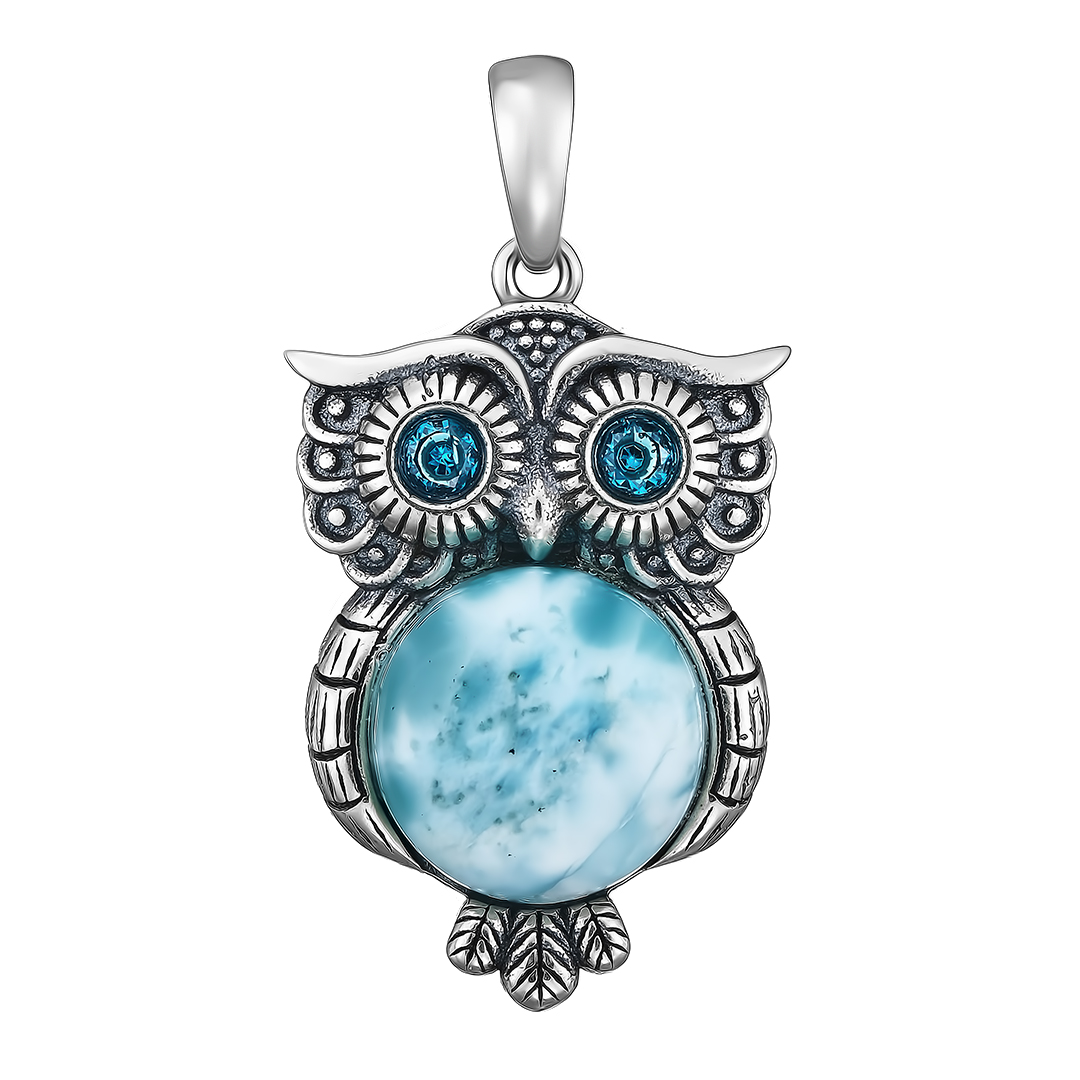 Серебряная подвеска 925 пробы; Сова; родий (бел.,черн.); вставки 1 Ларимар 7,5ct.; 2 Топаз 0,40ct.;