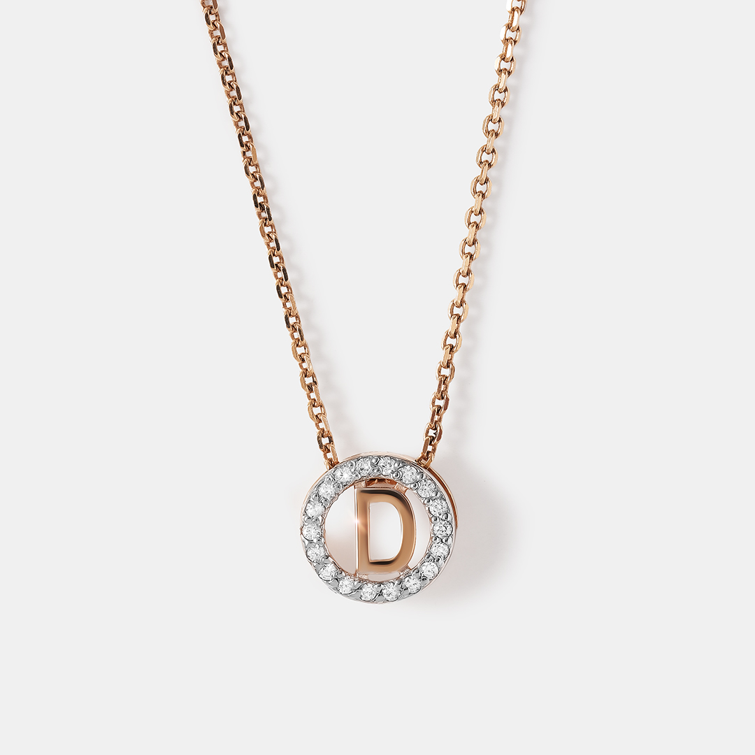 Подвеска из золота с фианитами "D"