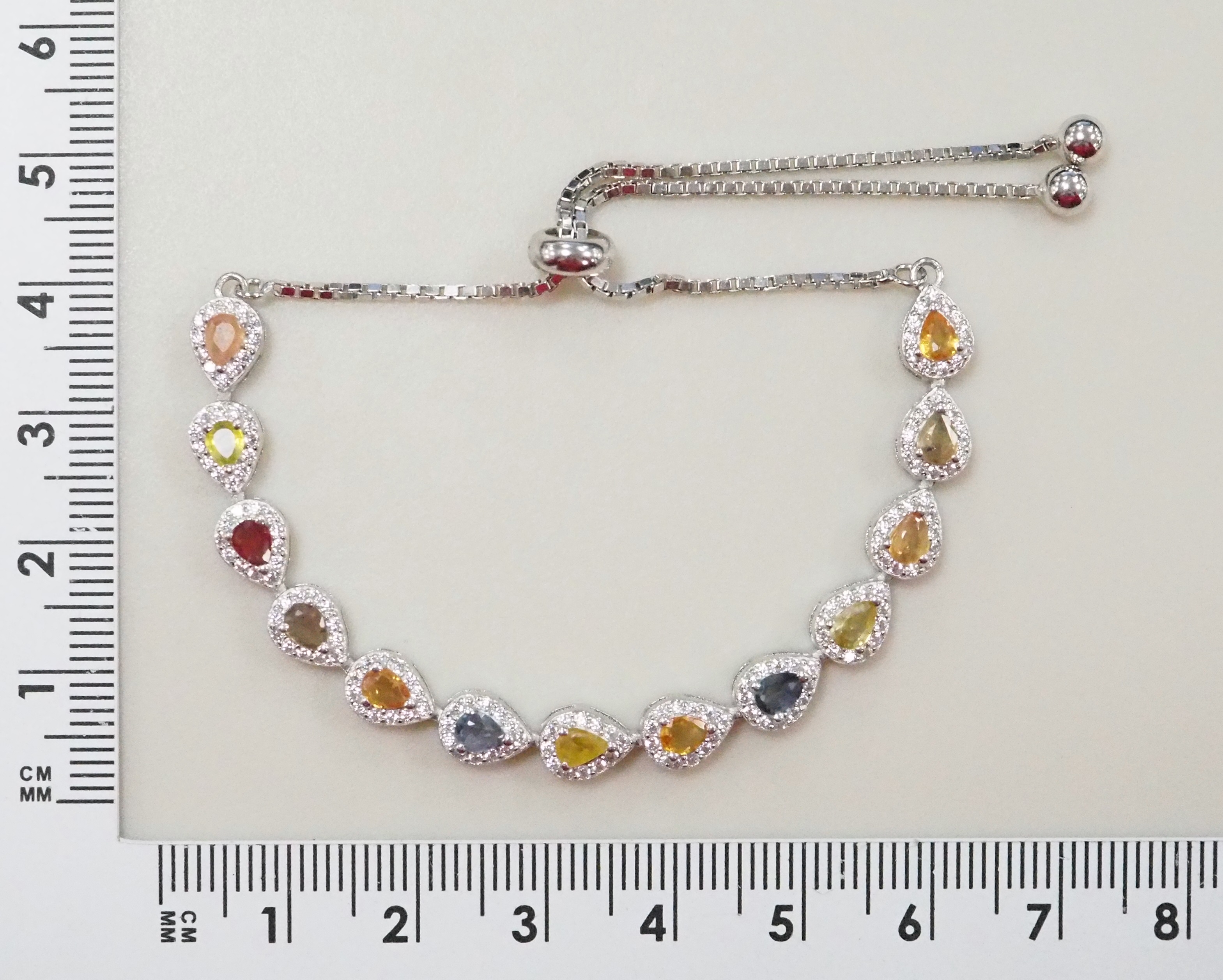 Серебряный браслет 925 пробы; вставки 13 Мультисапфир 2,15ct; Россыпь Куб. Цирконий бесцв. 1,24ct;