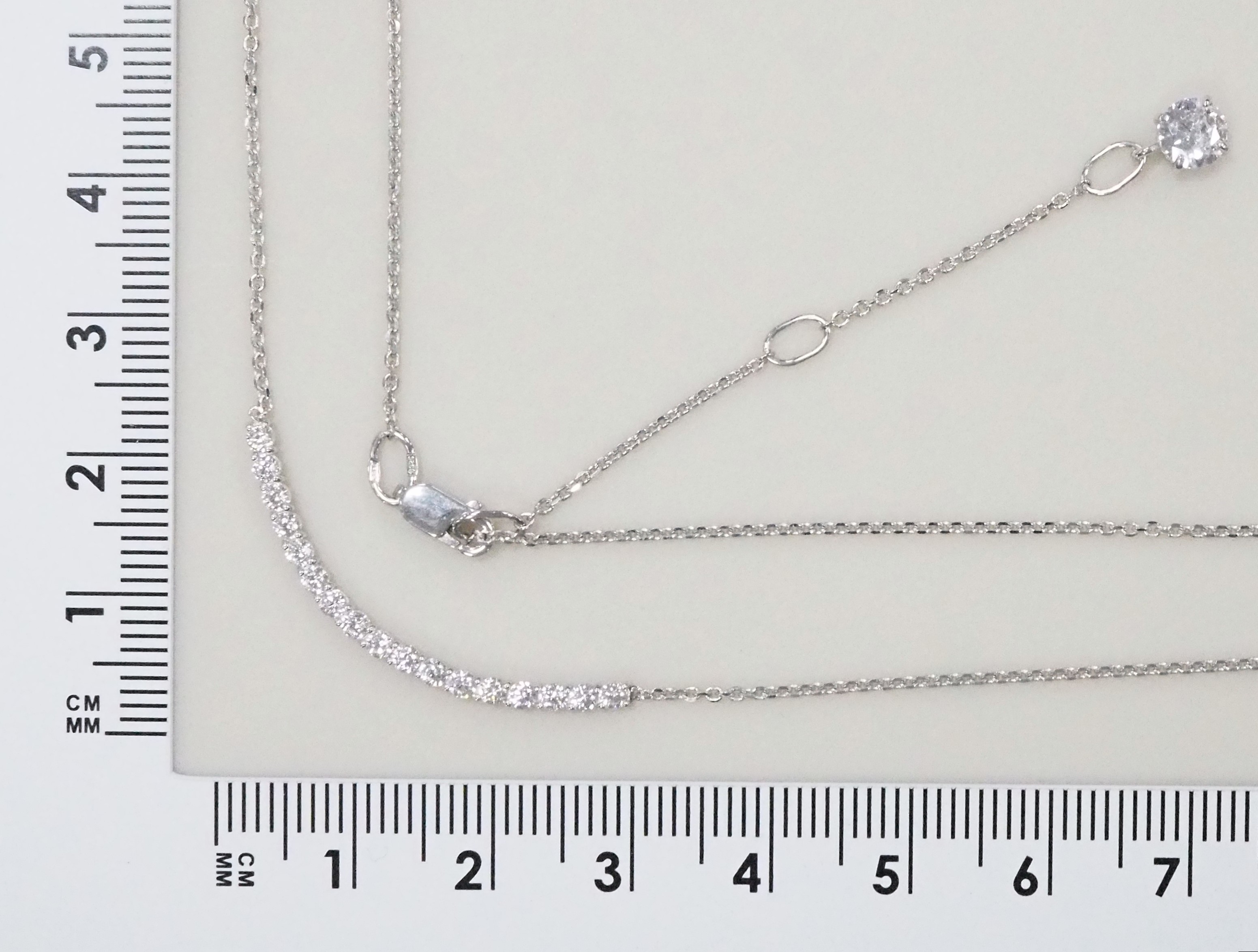 Серебряное колье 925 пробы; плетение Якорное; вставки 18 Фианит бесцв.;