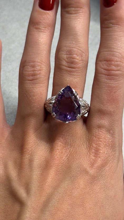 Серебряное кольцо с аметрином