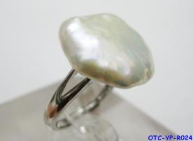 Серебряное кольцо с жемчугом Бива