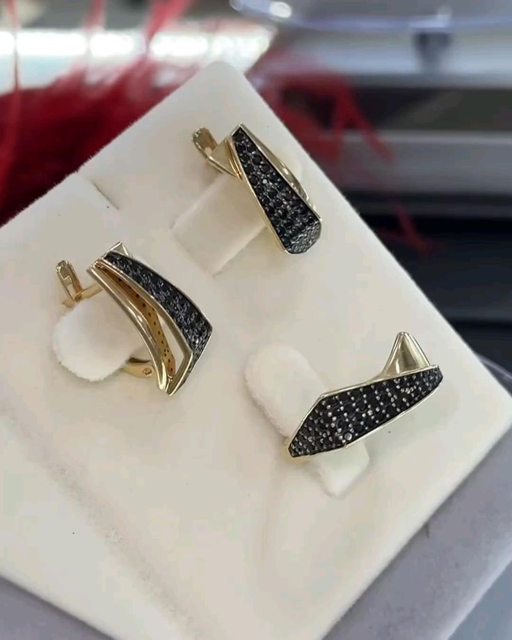 Серебряное кольцо со шпинелью