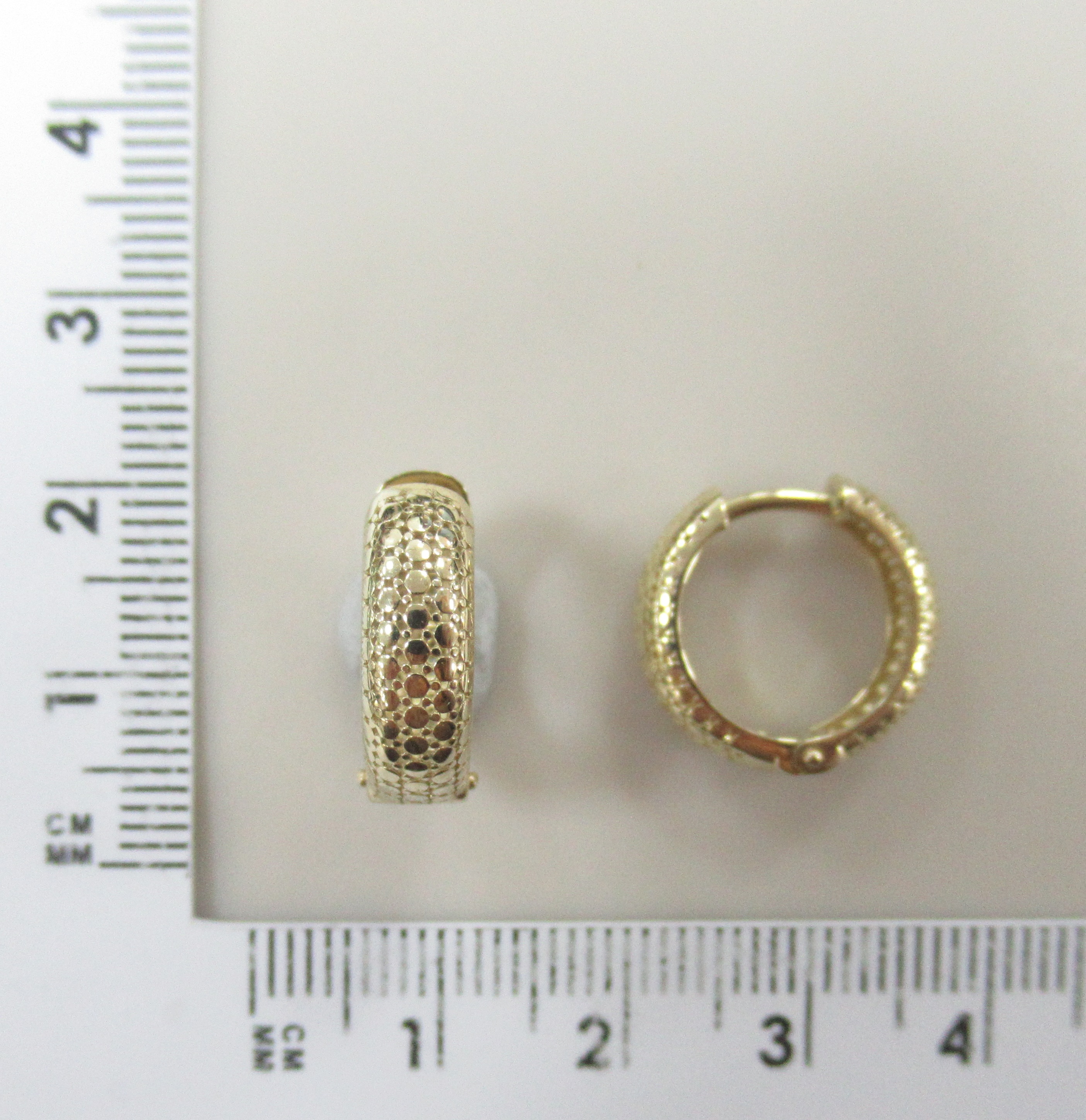 Серьги-конго из желтого золота