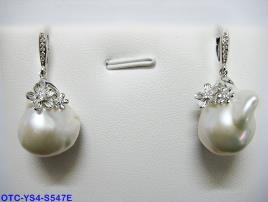 Серебряные серьги с жемчугом Барокко "Цветы"