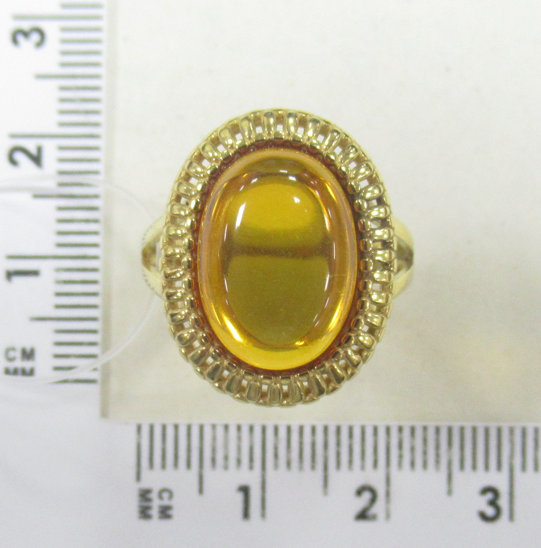 Серебряное кольцо 925 пробы; вставки 1 Янтарь;
