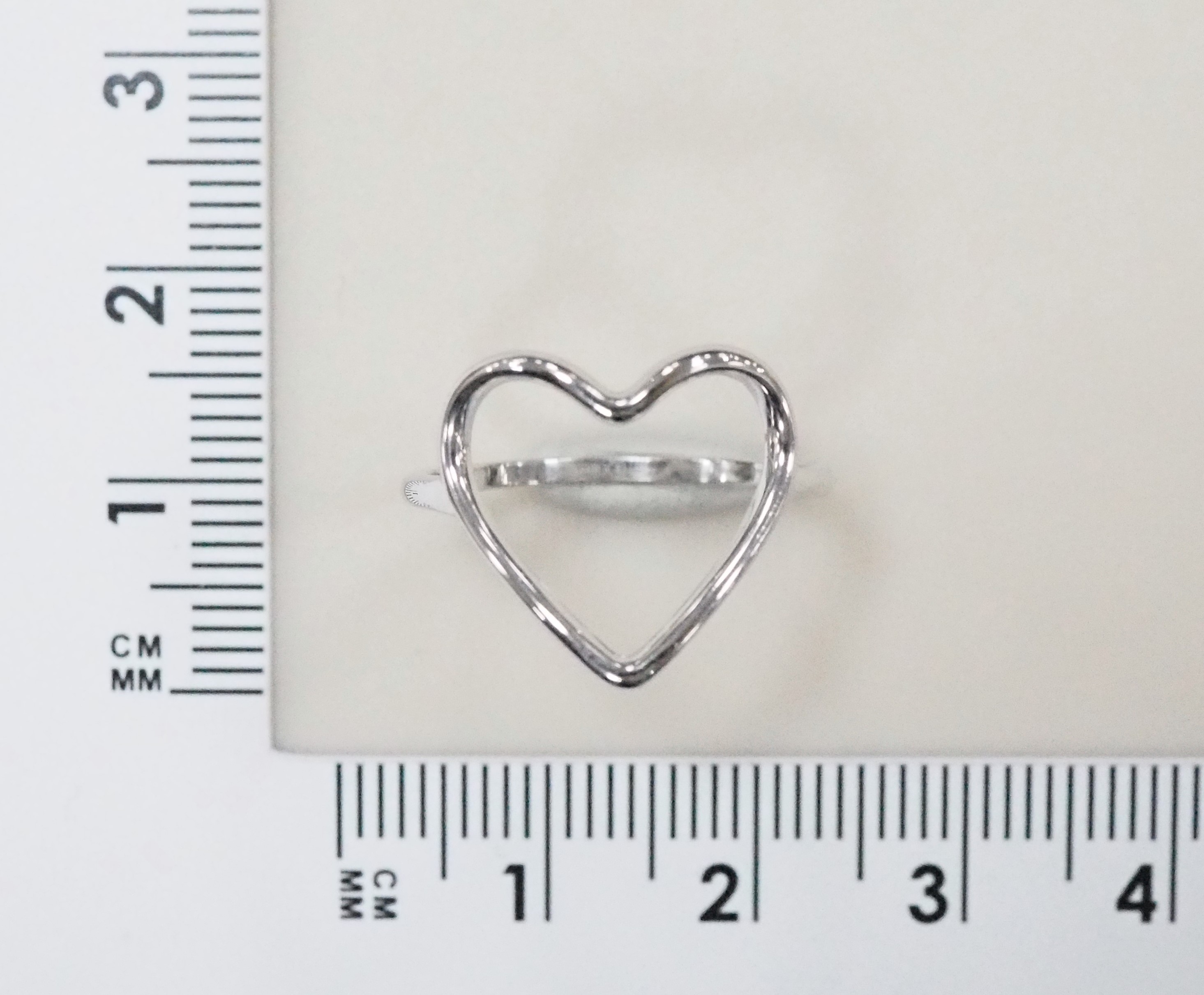 Серебряное кольцо "Сердце"