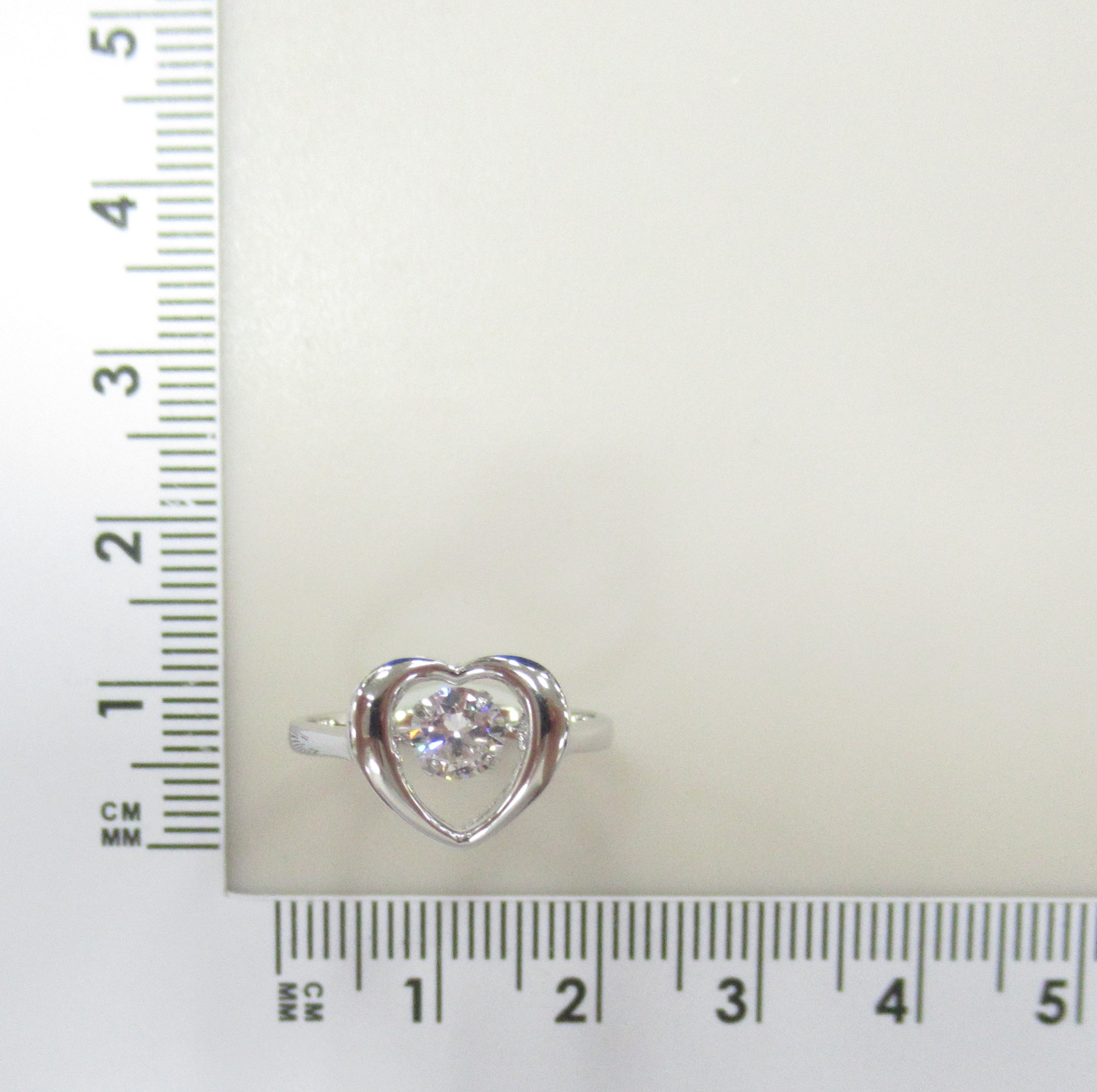 Серебряное кольцо 925 пробы; вставки 1 Фианит бесцв.;