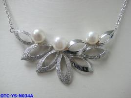 Серебряное колье с жемчугом