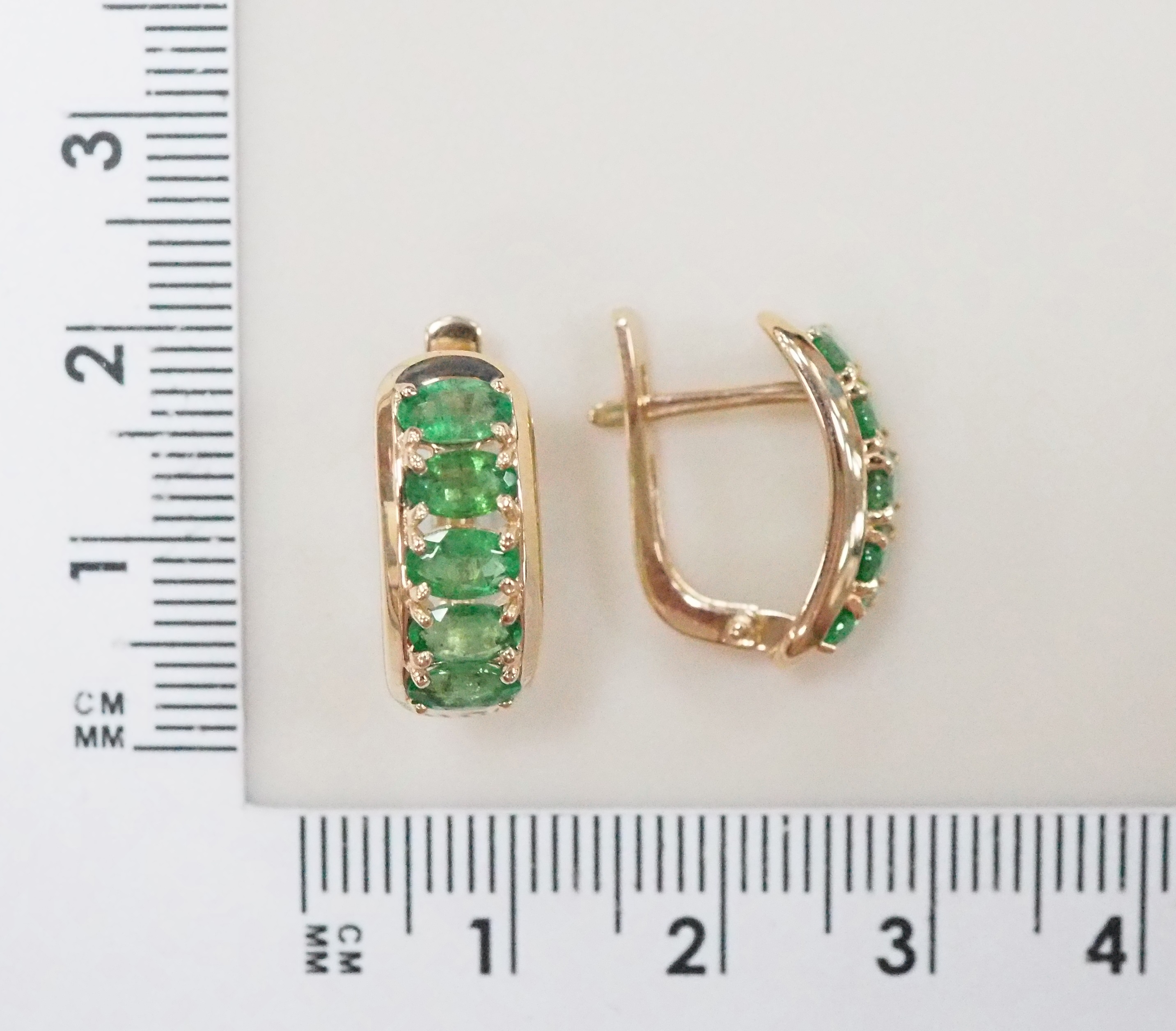 Золотые серьги 585 пробы; вставки 10 Изумруд нат. 1,965 3/3