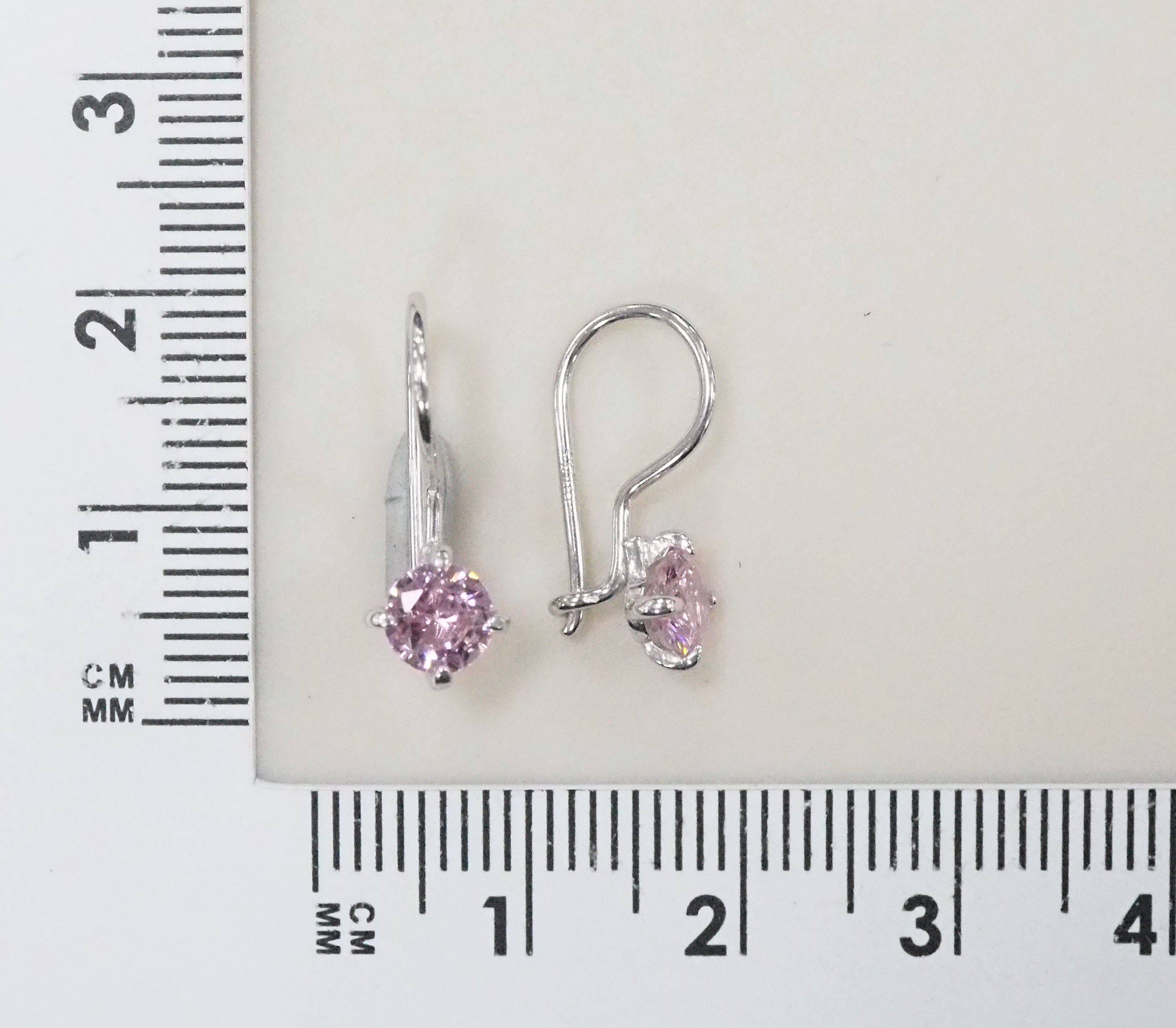 Серебряные серьги с розовыми фианитами