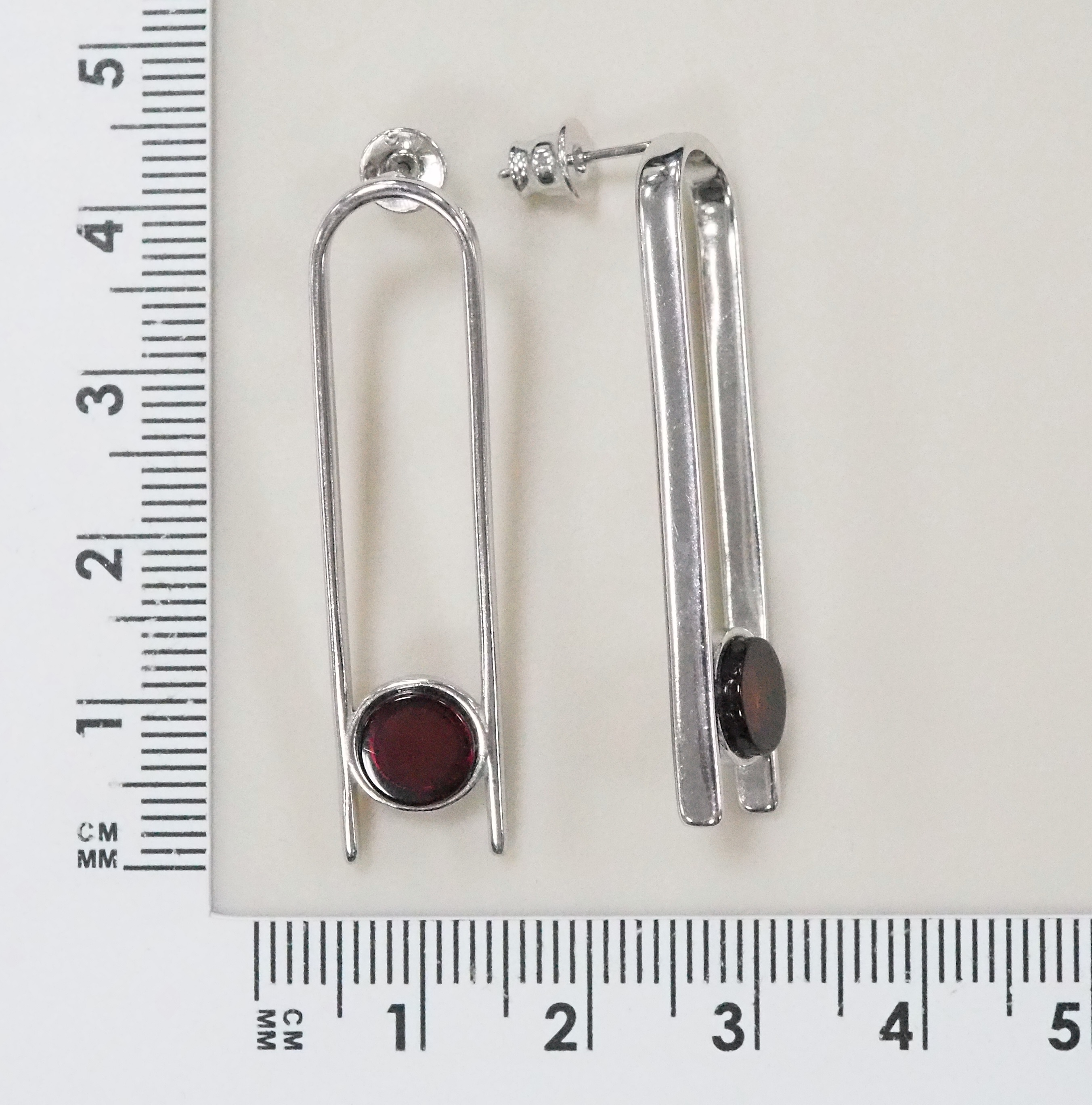 Серебряные серьги 925 пробы; вставки 2 Янтарь;