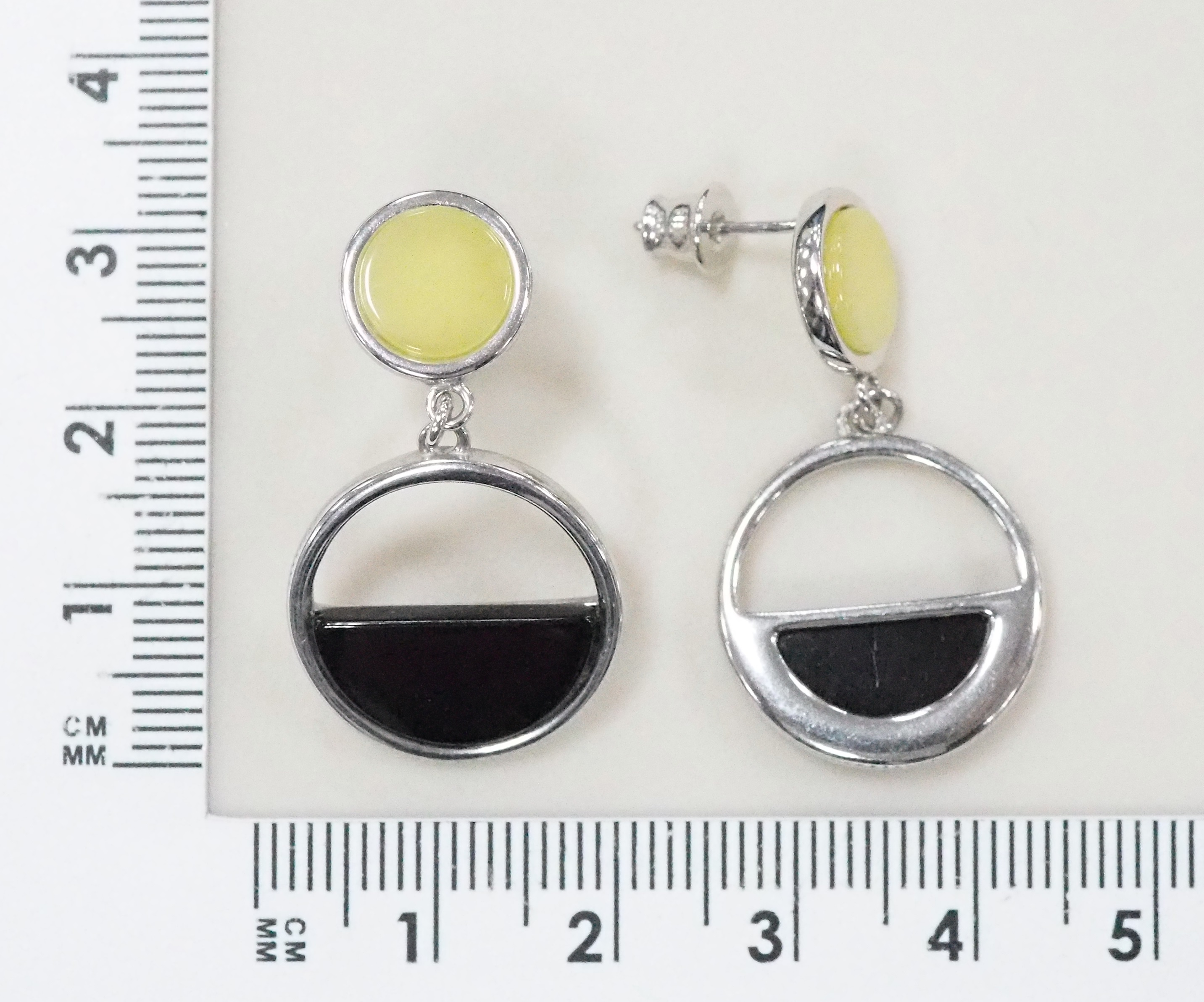 Серебряные серьги 925 пробы; вставки 4 Янтарь;