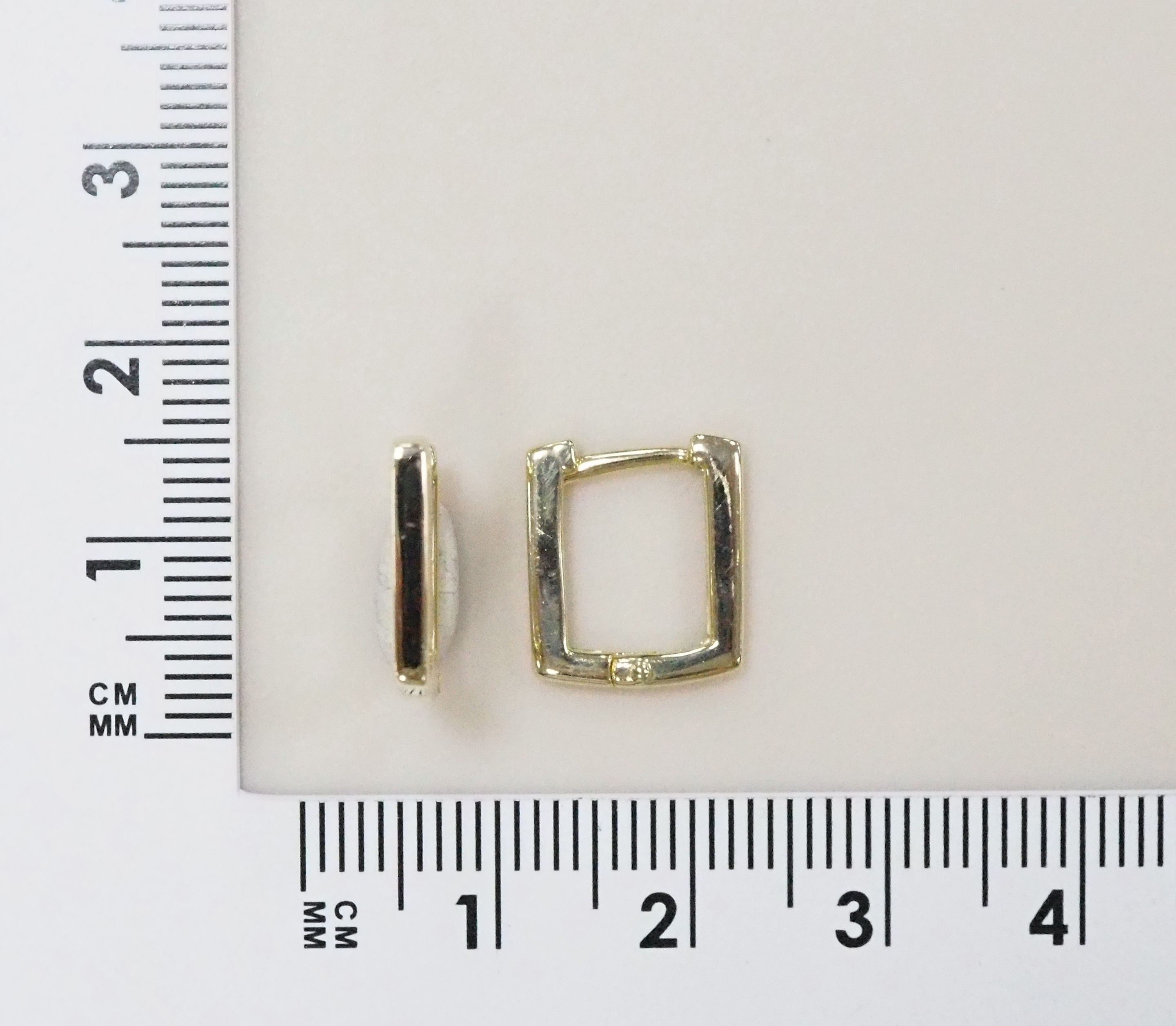 Золотые серьги 585 пробы; желтое золото;
