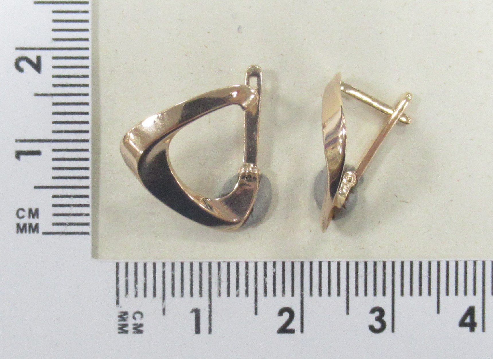 Серьги из золота