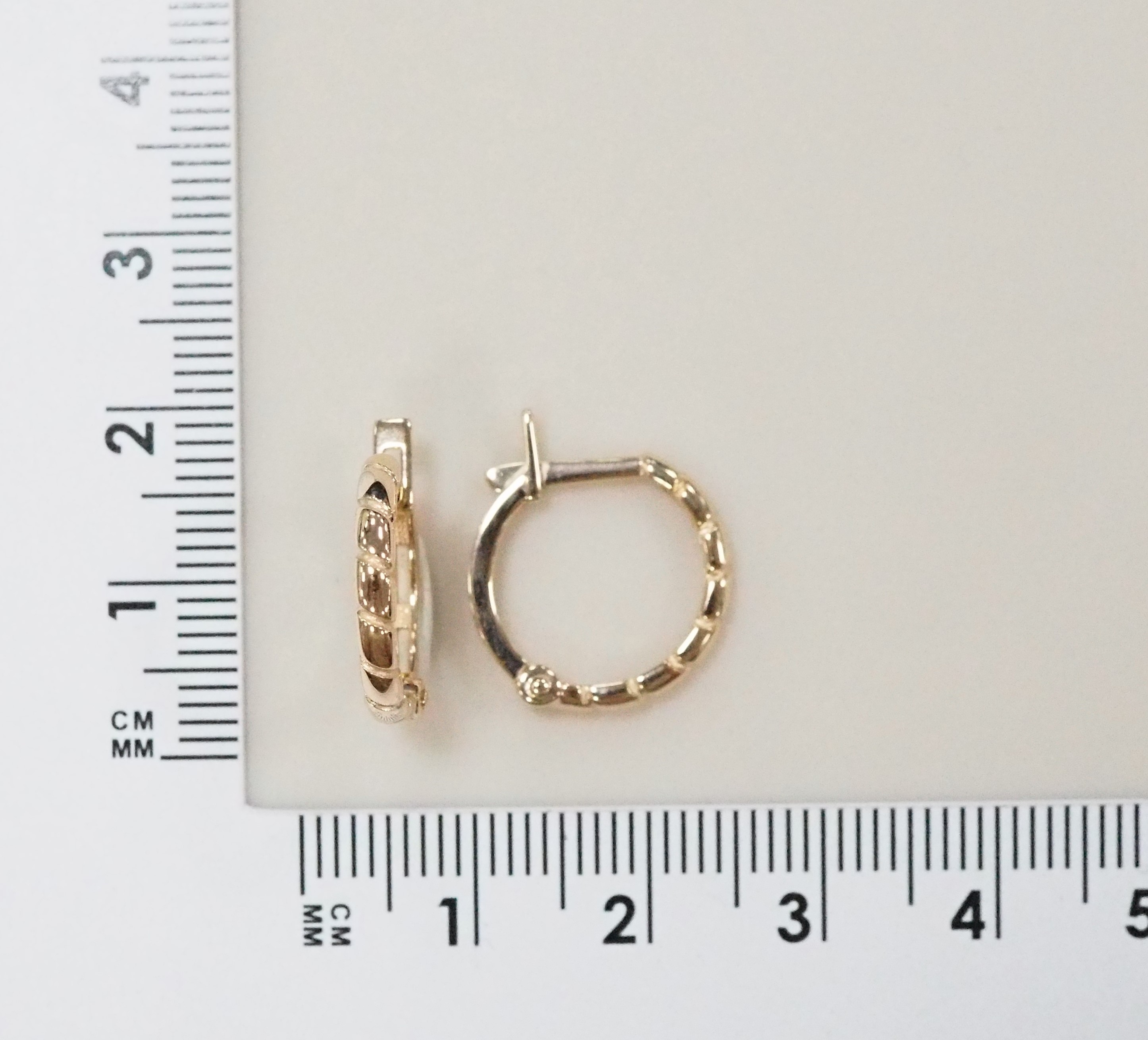 Серьги из золота