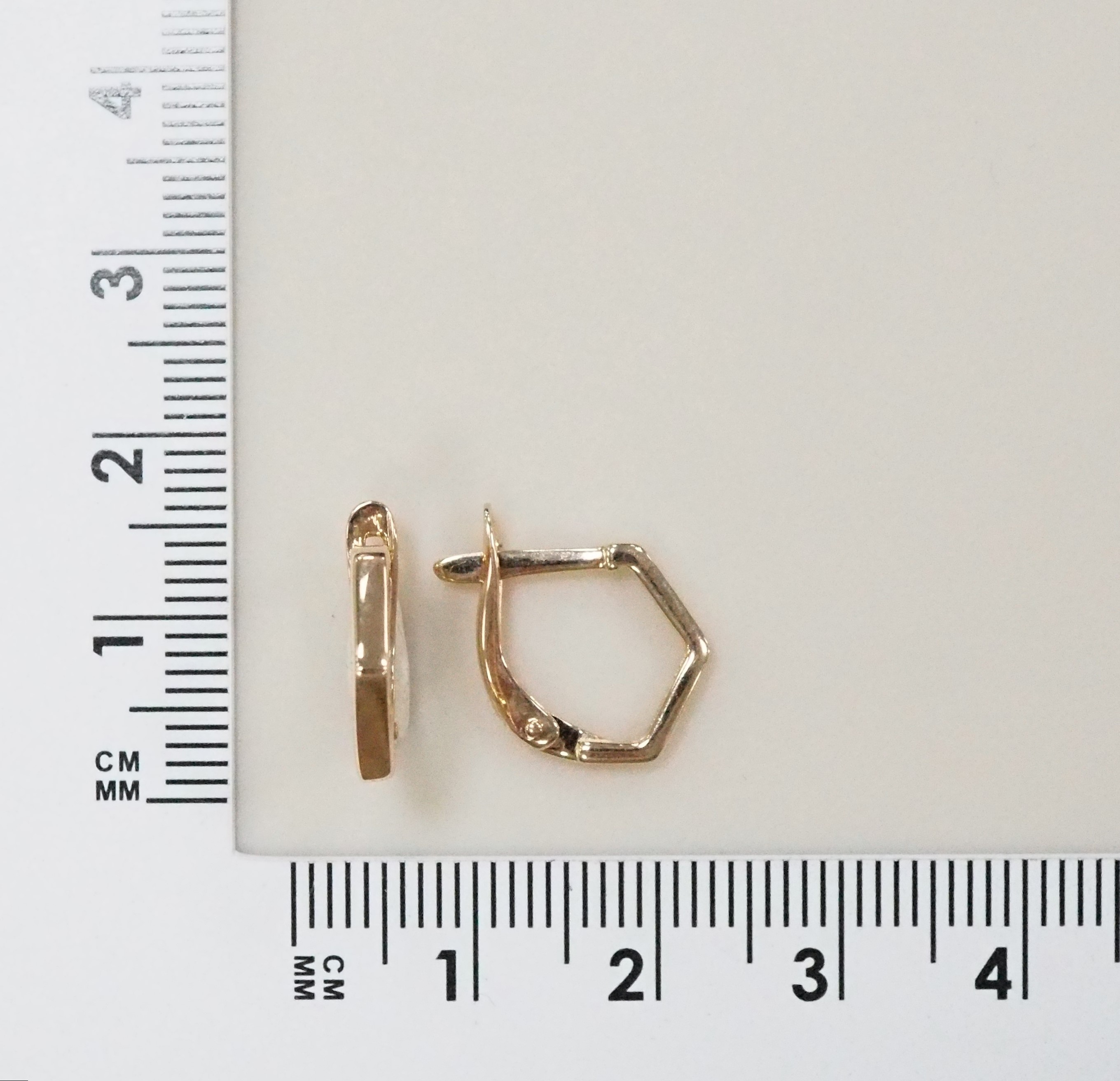 Серьги из золота