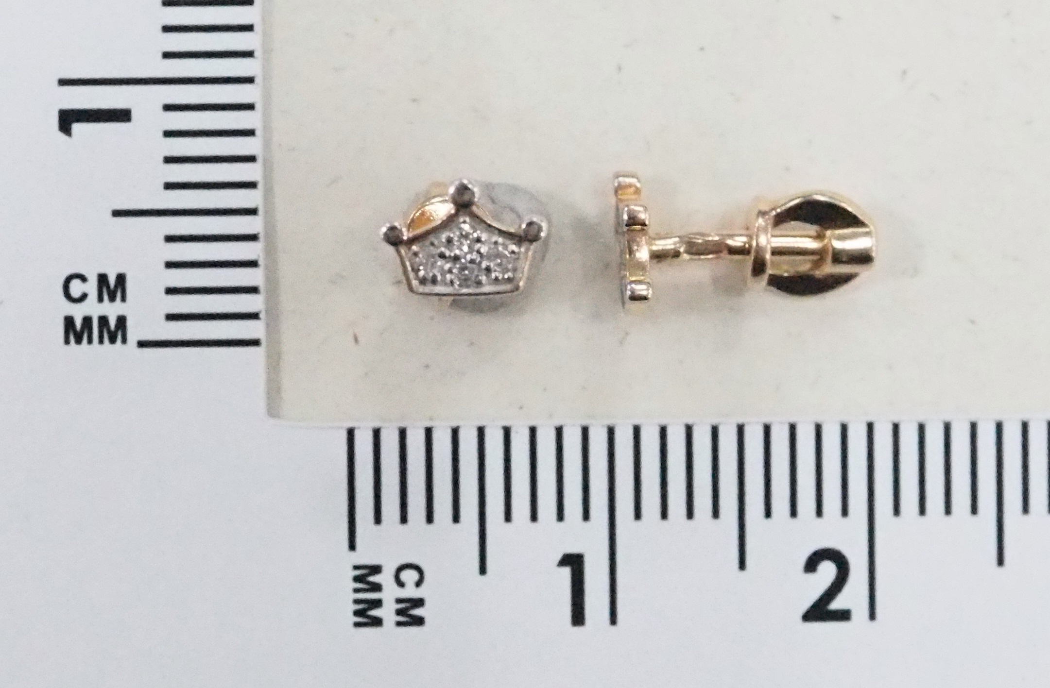 Серебряные серьги-пусеты 925 пробы; вставки 8 Фианит бесцв.;