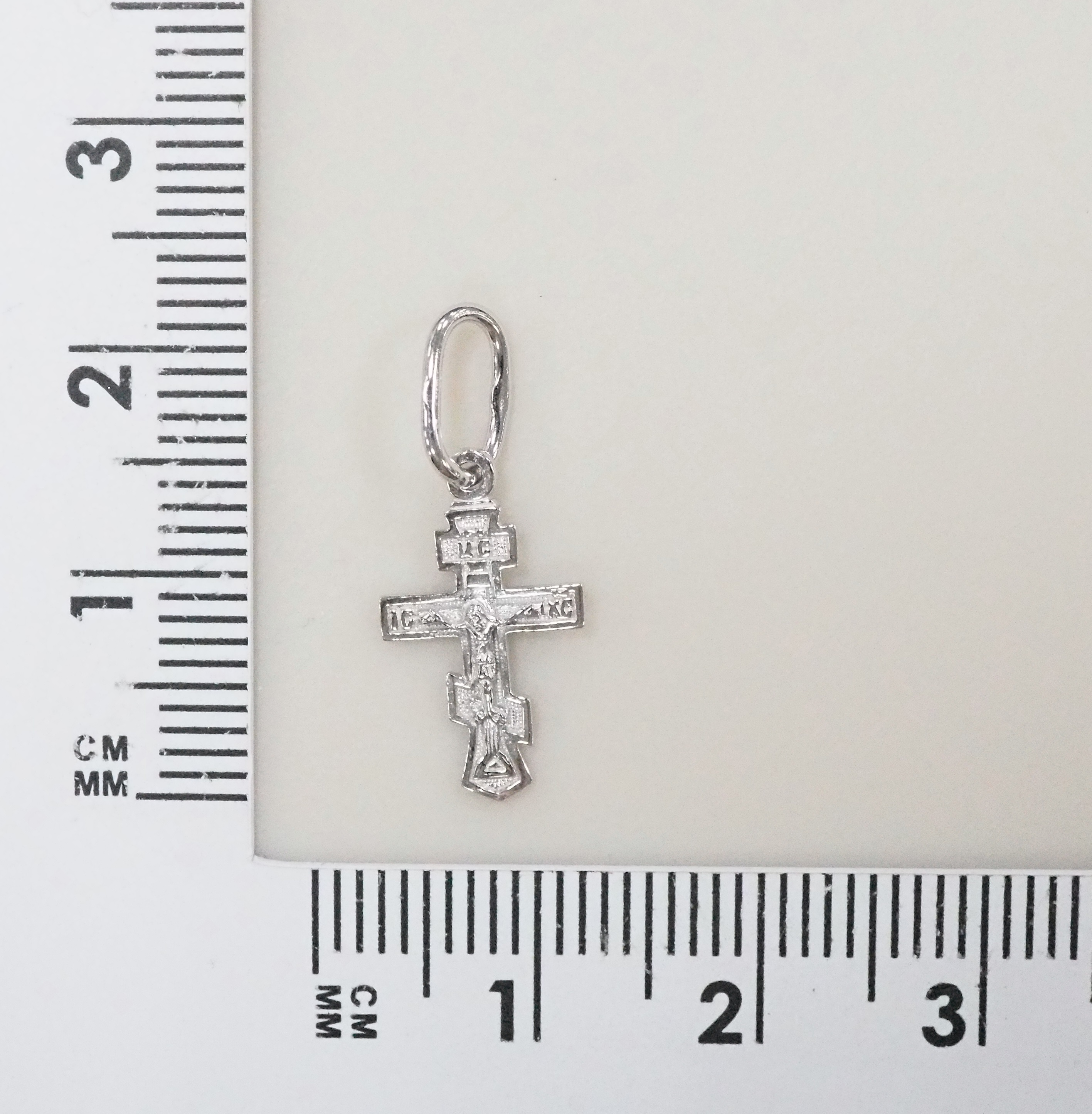 Серебряная подвеска-крест 925 пробы;